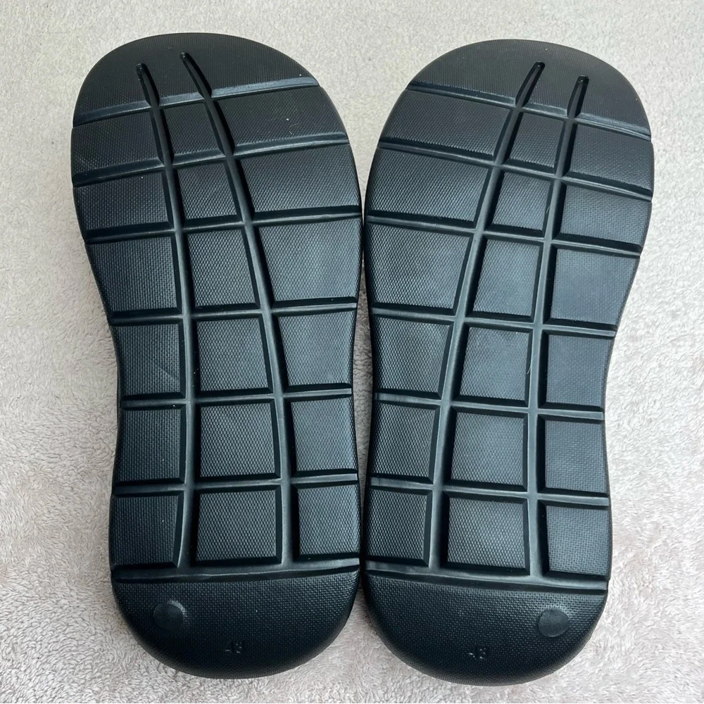NEW Casual Foam Beach Slides Sandals Men’s 9.5 Black Comfort Cloud Summer Pool